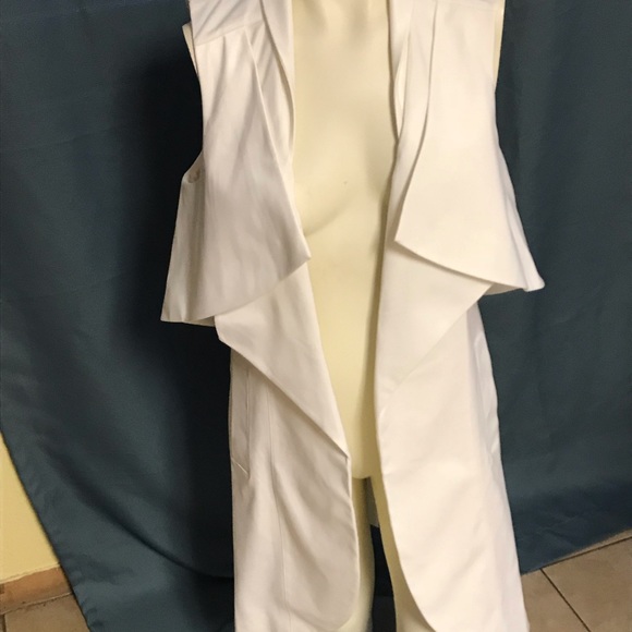 Capes - Picture 2 of 4